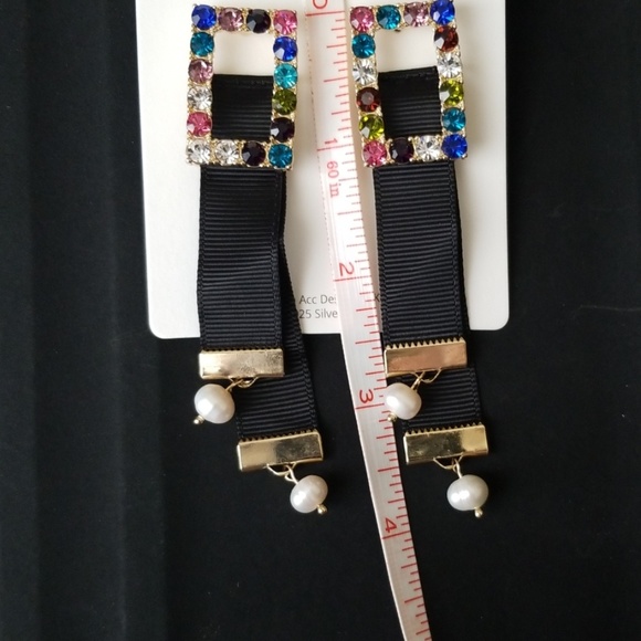 Earrings-BRAND NEW - Picture 2 of 3